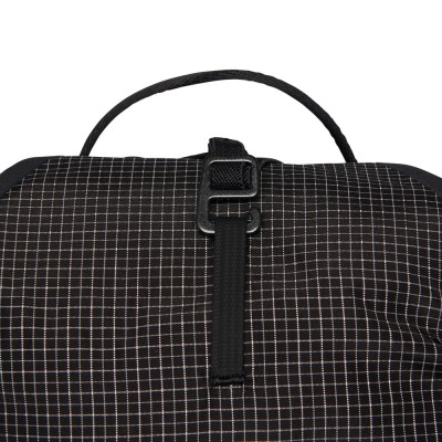 BLACK DIAMOND - Distance 8 Backpack 